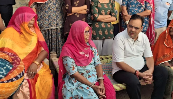 नागौर में ग्रामीणों के बीच पहुंचे CM भजनलाल शर्मा