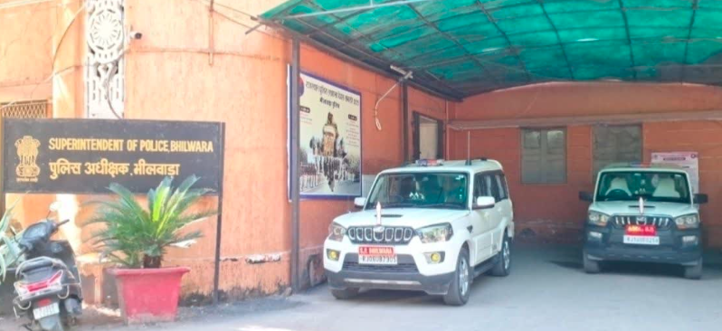 भीलवाड़ा में हथियारों संग रील बनाने पर 10 युवक गिरफ्तार