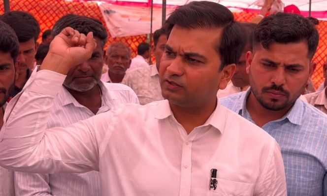 Chomu SDM Ashish Sharma: कौन हैं वायरल वीडियो वाले SDM?